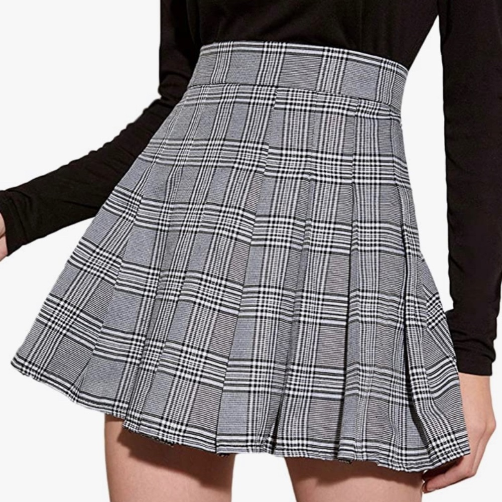 Women’s casual high waisted pleated plaid A-line skirt